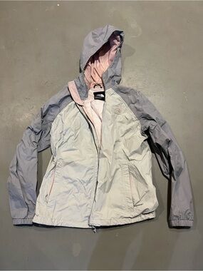 The North Face Women's Hooded Ski Jacket in Light Gray & Pink
